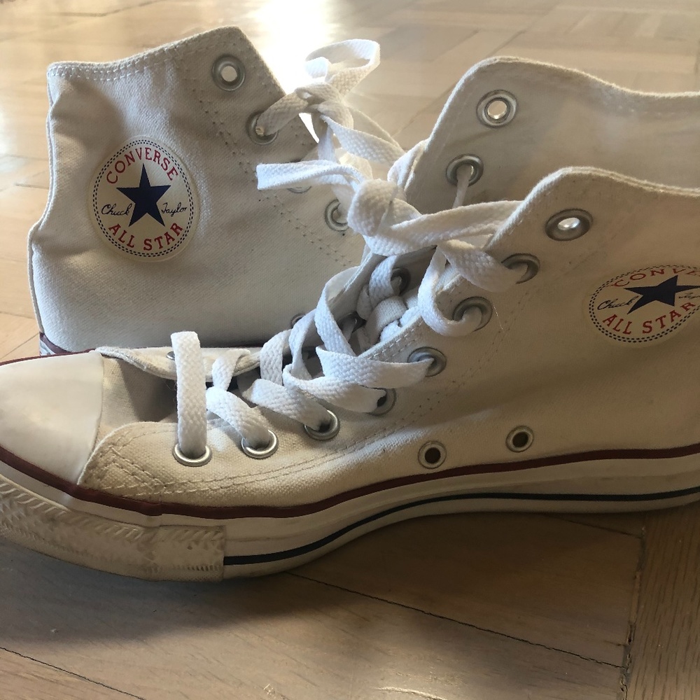 White Hi Top Converse Chuck All Stars